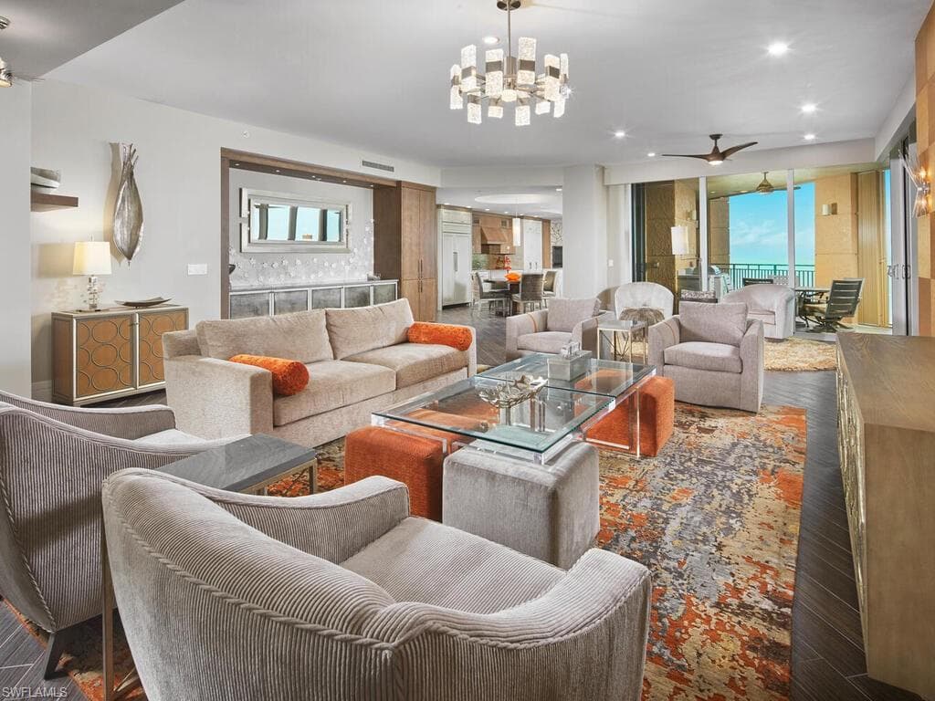 960 Cape Marco DR 404 MARCO ISLAND, FL 34145