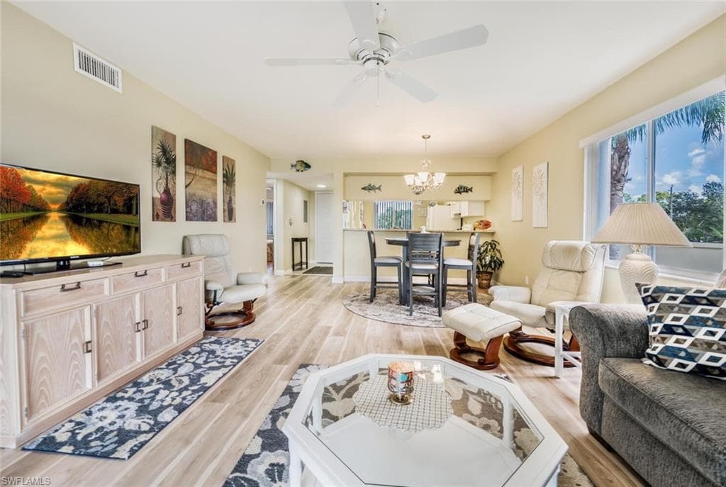 7360 Glenmoor LN 4201 NAPLES, FL 34104