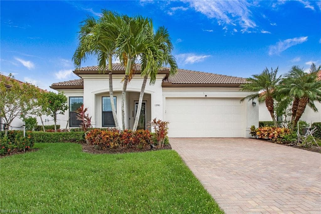 1390 Petone CT NAPLES, FL 34113