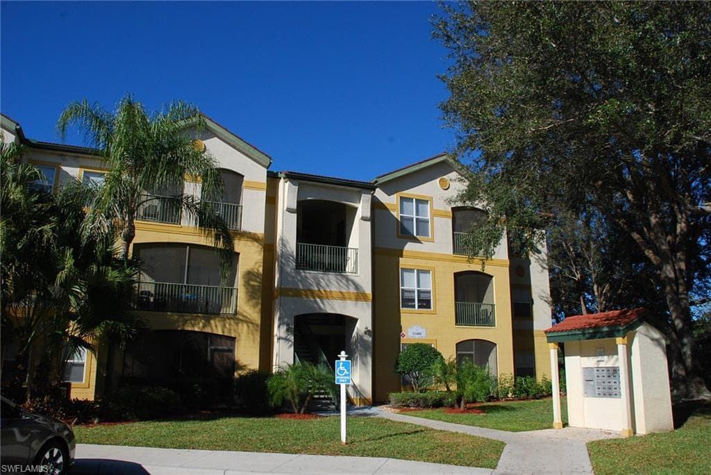 11480 Villa Grand 114 FORT MYERS, FL 33913