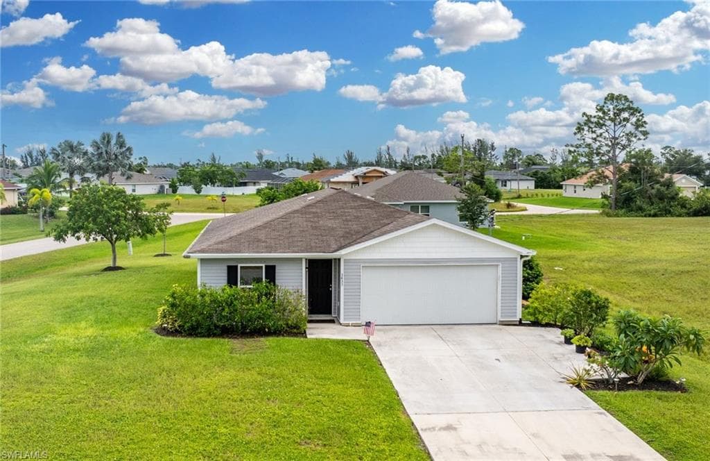 3433 W Gator CIR CAPE CORAL, FL 33909