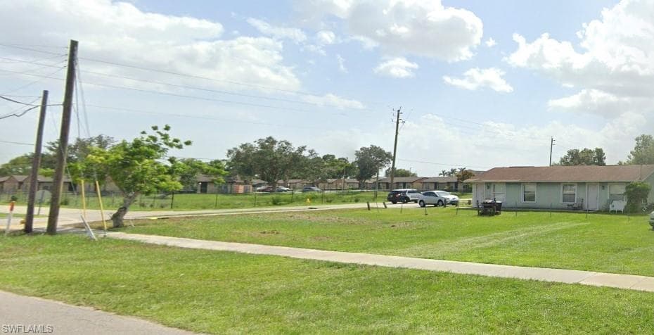 3745 Michigan AVE FORT MYERS, FL 33916