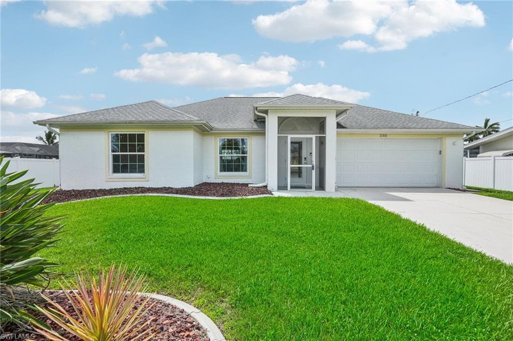 2318 SE 15th TER CAPE CORAL, FL 33990
