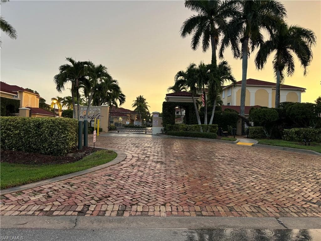 1518 SW 50th ST 102 CAPE CORAL, FL 33914