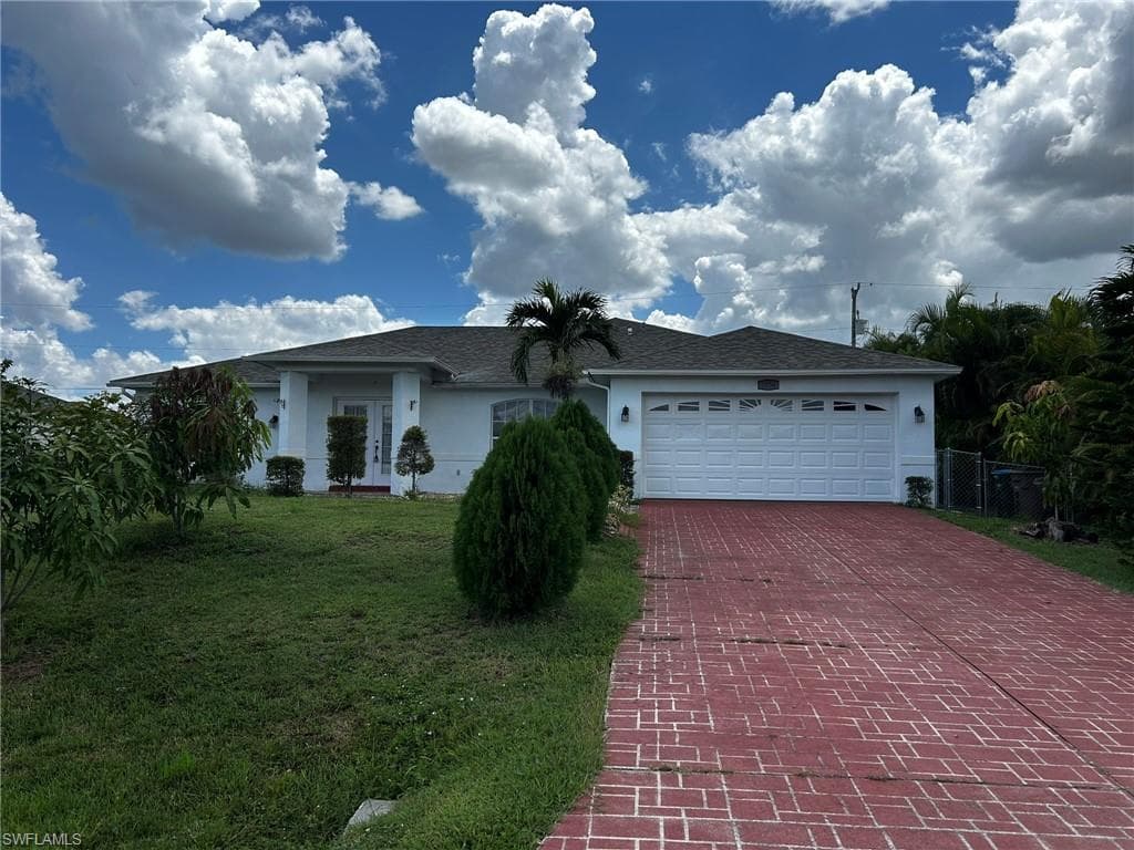 2034 NE 25th TER CAPE CORAL, FL 33909