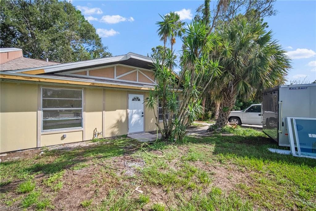 7423 Garry RD FORT MYERS, FL 33967