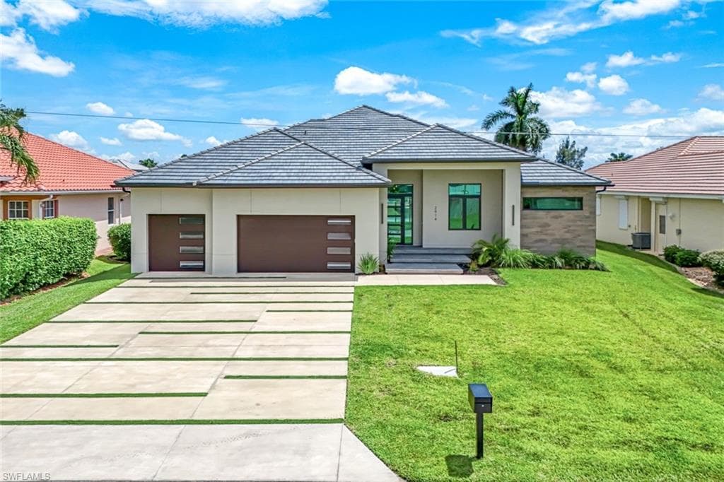 2914 SW 30th ST CAPE CORAL, FL 33914