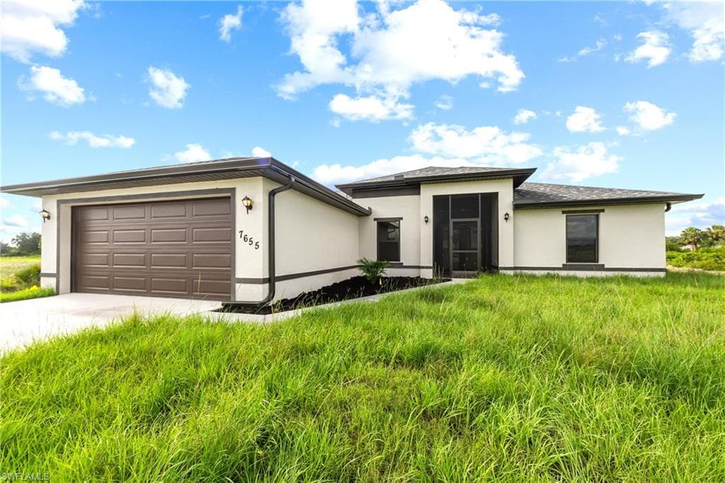 7655 16th PL LABELLE, FL 33935