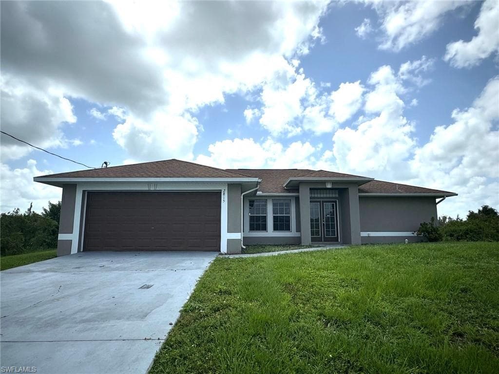 2815 72nd ST W LEHIGH ACRES, FL 33971