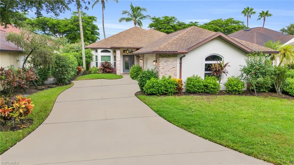6542 Ilex CIR NAPLES, FL 34109