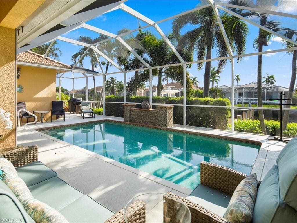 121 Bonita CT MARCO ISLAND, FL 34145