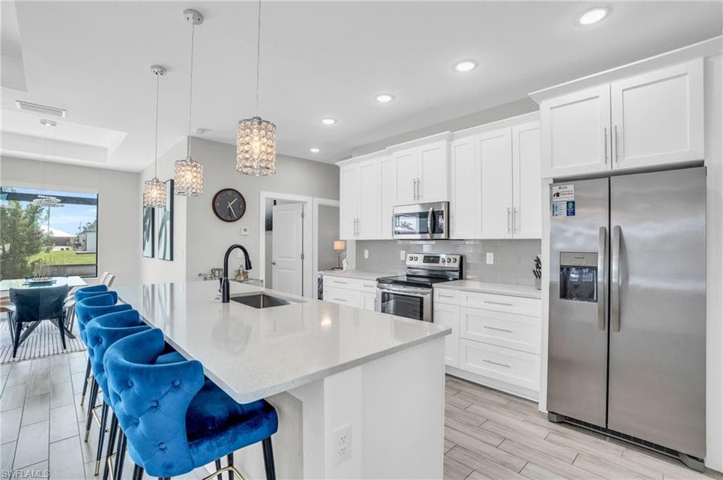 828 28th ST CAPE CORAL, FL 33914
