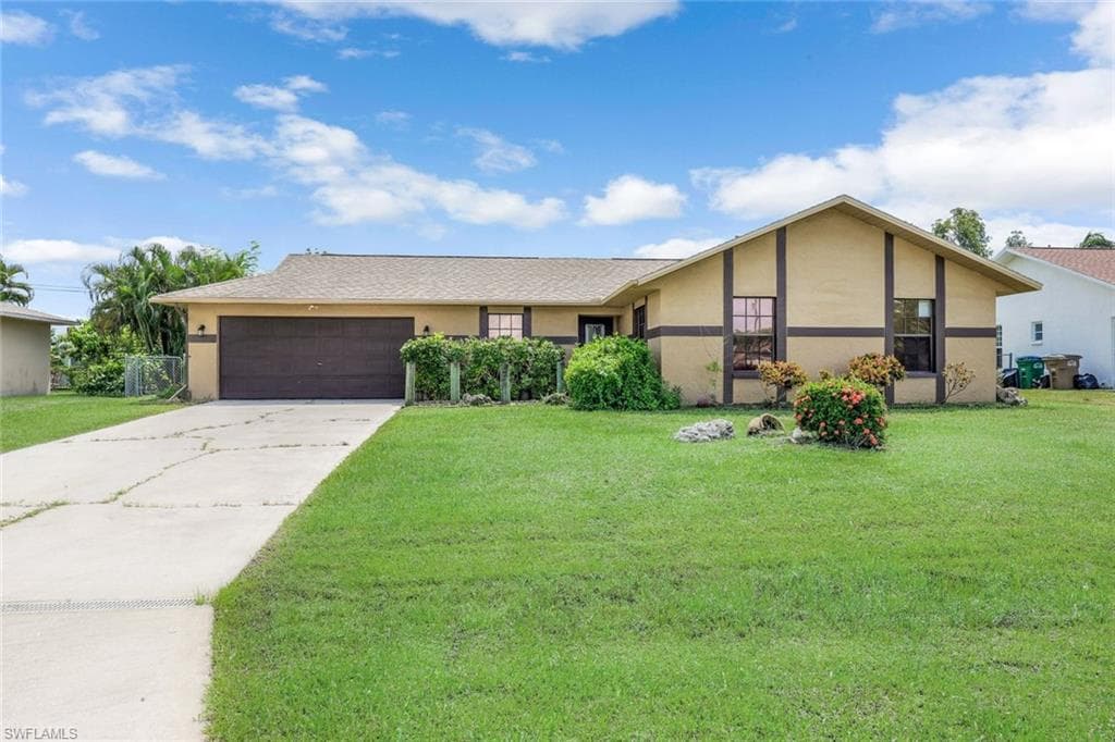 604 SE 25th TER CAPE CORAL, FL 33904