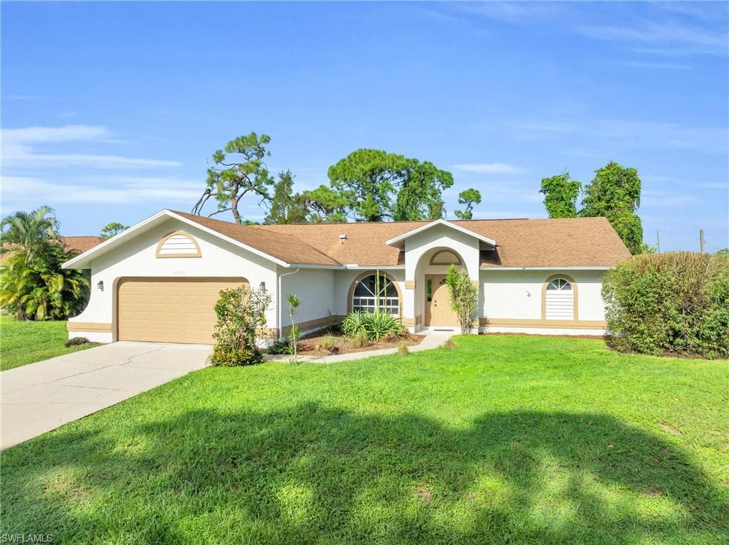 18202 Maple RD FORT MYERS, FL 33967