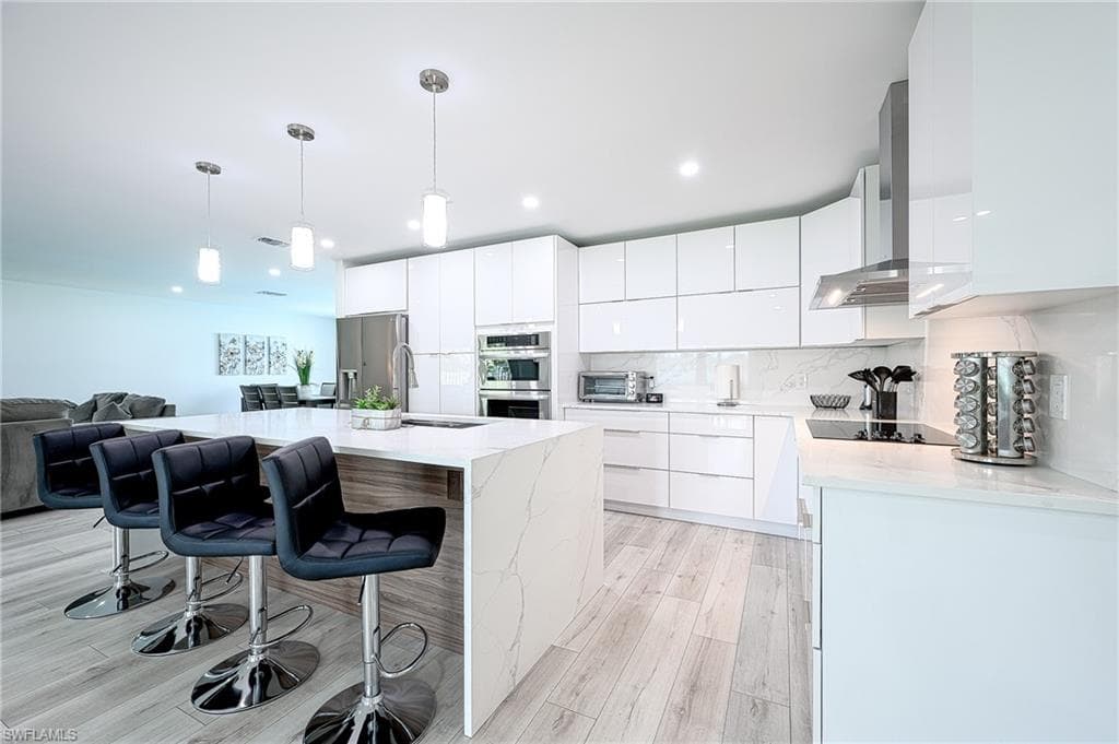 540 102nd AVE N NAPLES, FL 34108