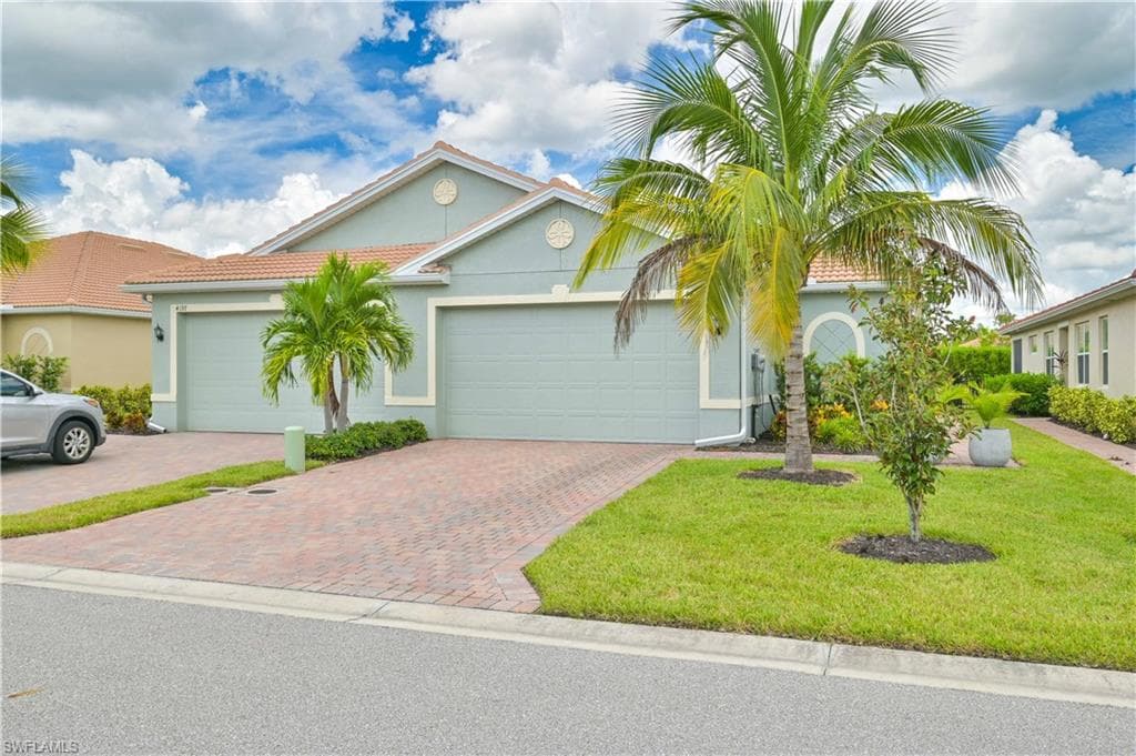 4201 Bloomfield ST FORT MYERS, FL 33916