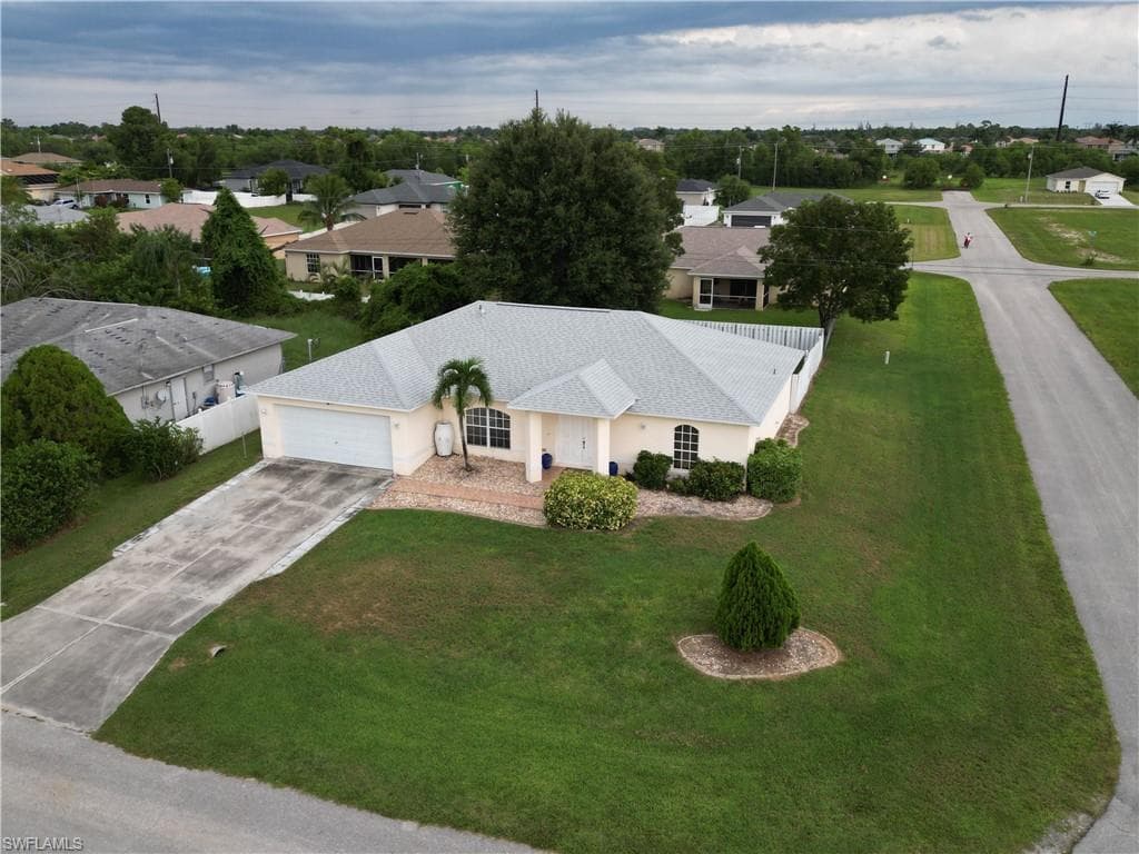2901 NE 6th PL CAPE CORAL, FL 33909