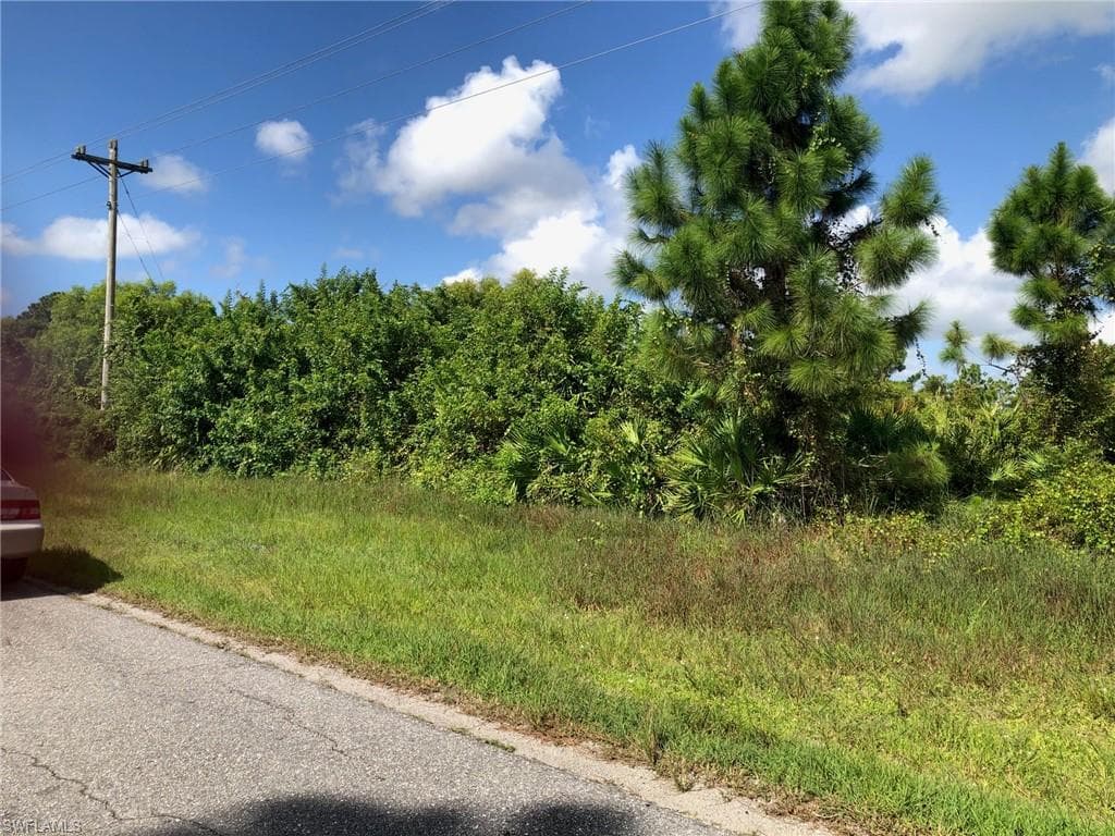 376 McArthur BLVD LEHIGH ACRES, FL 33974