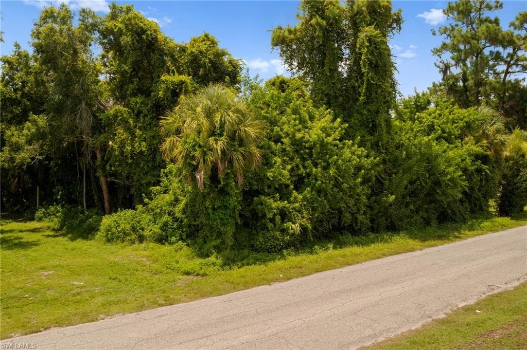 611 Roosevelt AVE LEHIGH ACRES, FL 33936