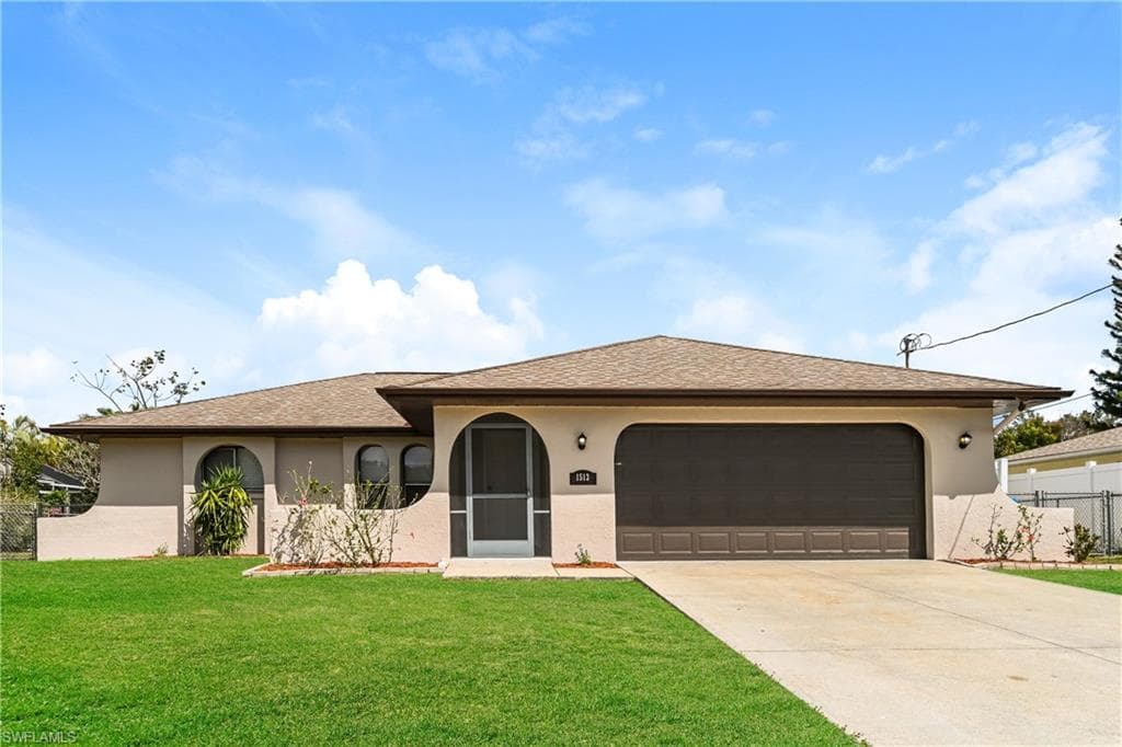 1513 17th TER CAPE CORAL, FL 33990