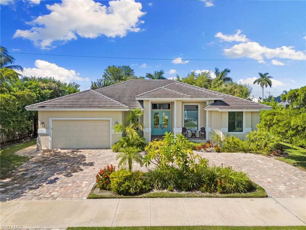 741 Tigertail CT MARCO ISLAND, FL 34145