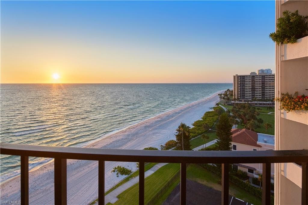 3951 Gulf Shore BLVD N 1003 NAPLES, FL 34103