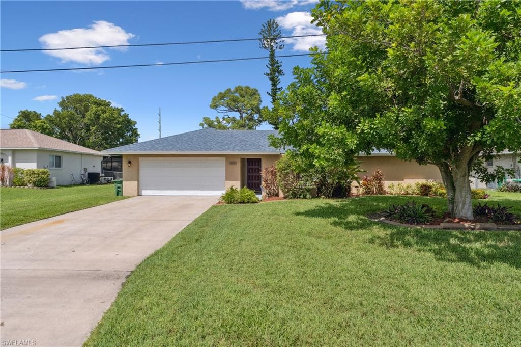 3726 SE Santa Barbara PL CAPE CORAL, FL 33904