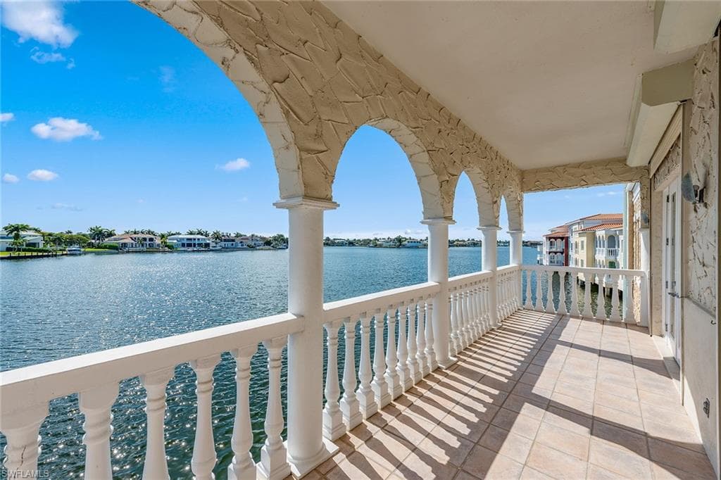 4000 Gulf Shore BLVD N 2100 NAPLES, FL 34103