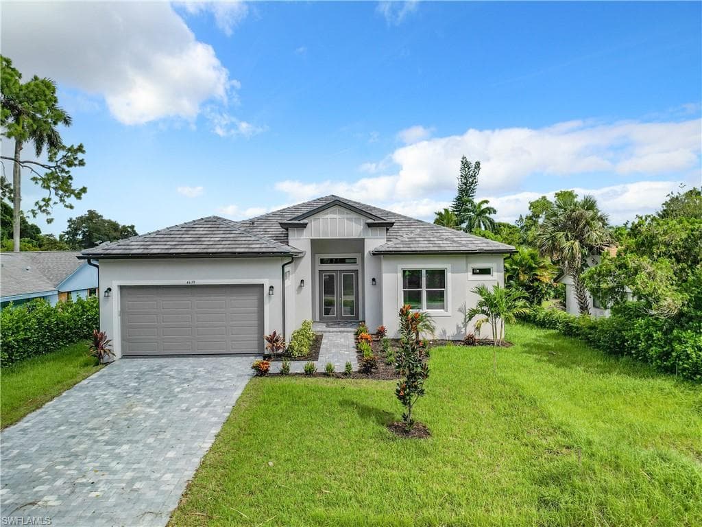 4639 Flamingo DR NAPLES, FL 34104