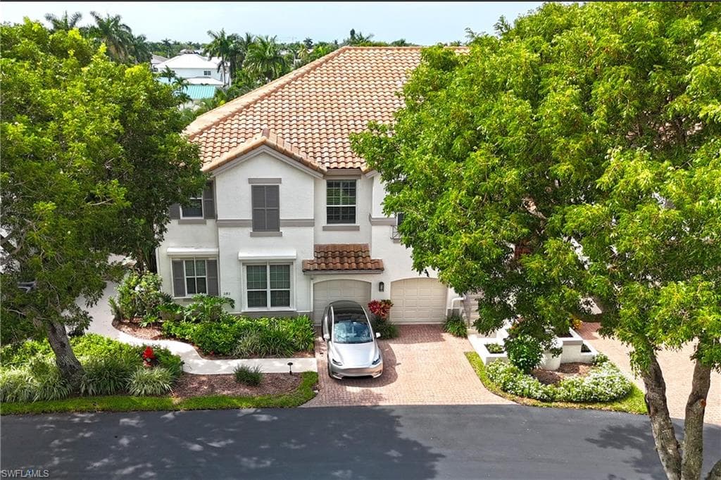 181 Colonade CIR 1405 NAPLES, FL 34103