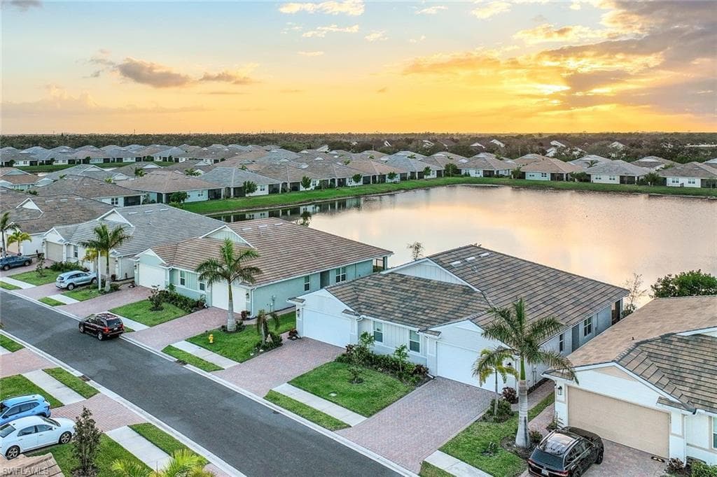 1212 Enbrook LOOP NAPLES, FL 34114
