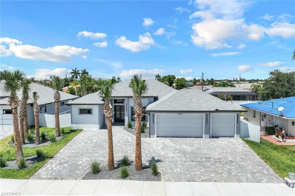922 Santa Barbara BLVD CAPE CORAL, FL 33991