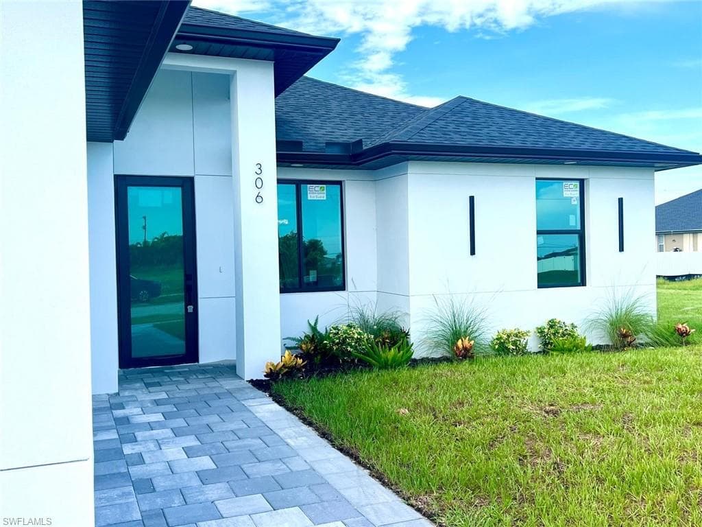 306 Kismet PKWY W CAPE CORAL, FL 33993