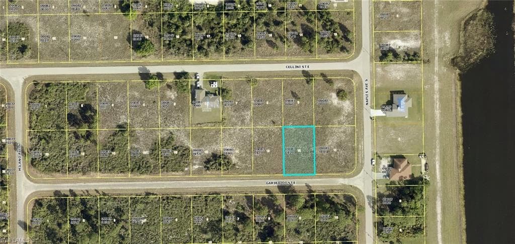 1249 Garibaldi ST E LEHIGH ACRES, FL 33974