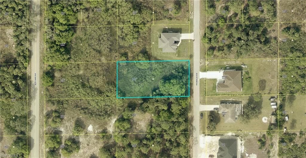 1319 Magnolia AVE LEHIGH ACRES, FL 33972