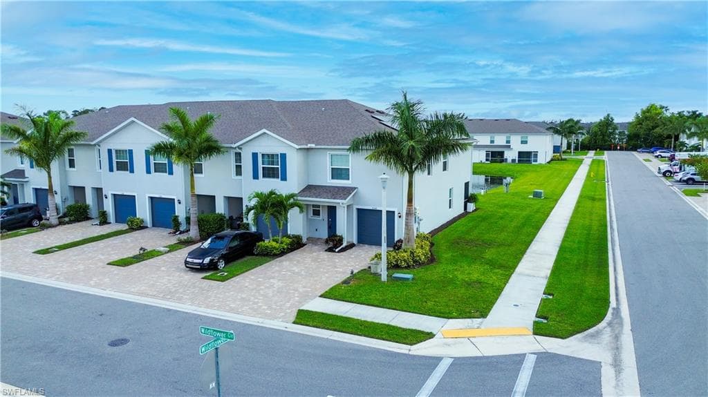 15302 wildflower CIR NAPLES, FL 34119