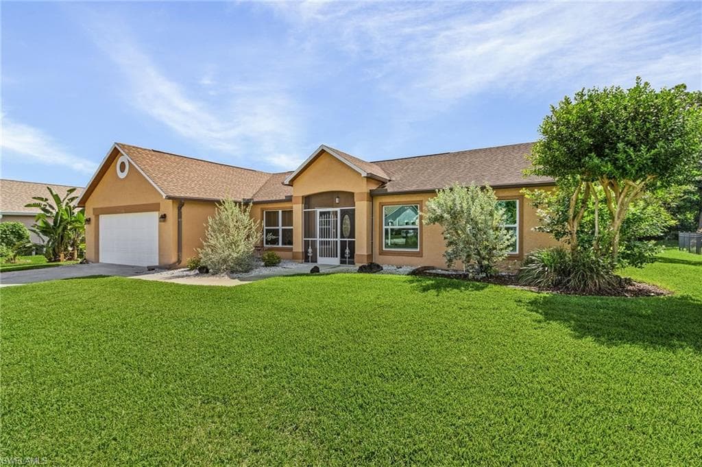 128 Plantation CIR NAPLES, FL 34104