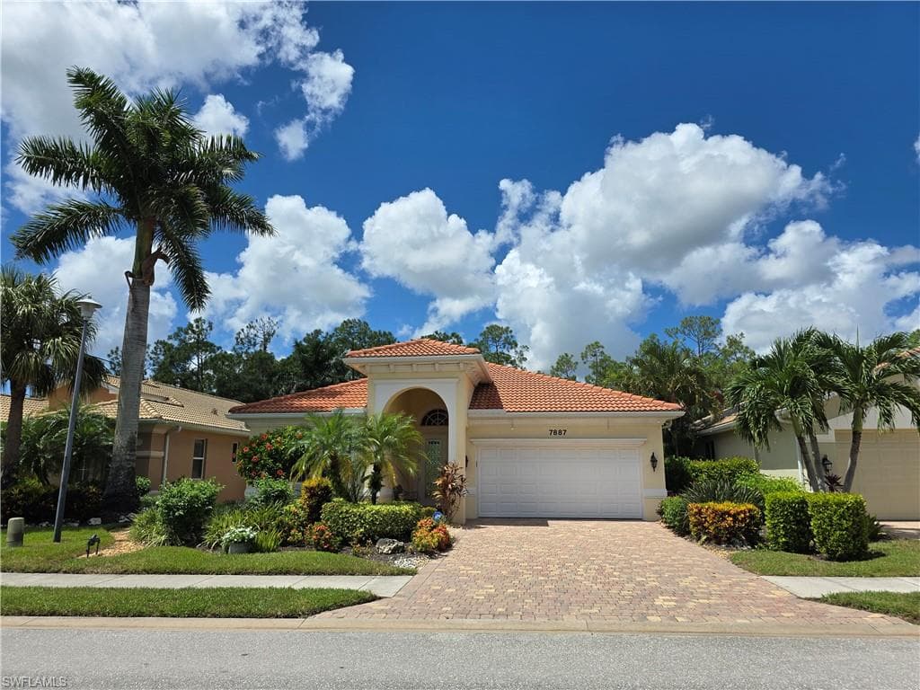 7887 MARTINO CIR NAPLES, FL 34112