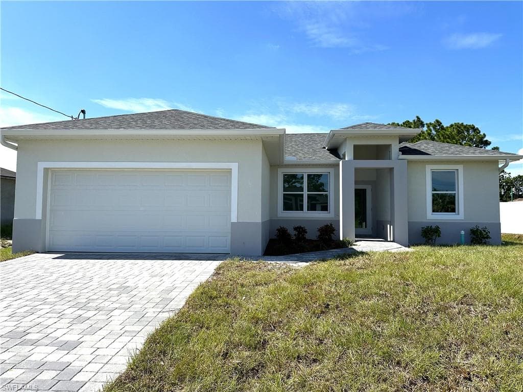 2607 10th ST SW LEHIGH ACRES, FL 33976