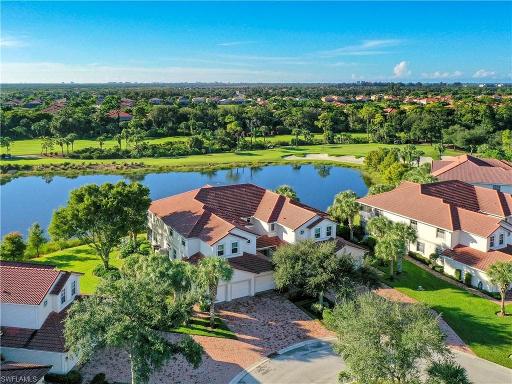8825 W Forest LN 101 FORT MYERS, FL 33908