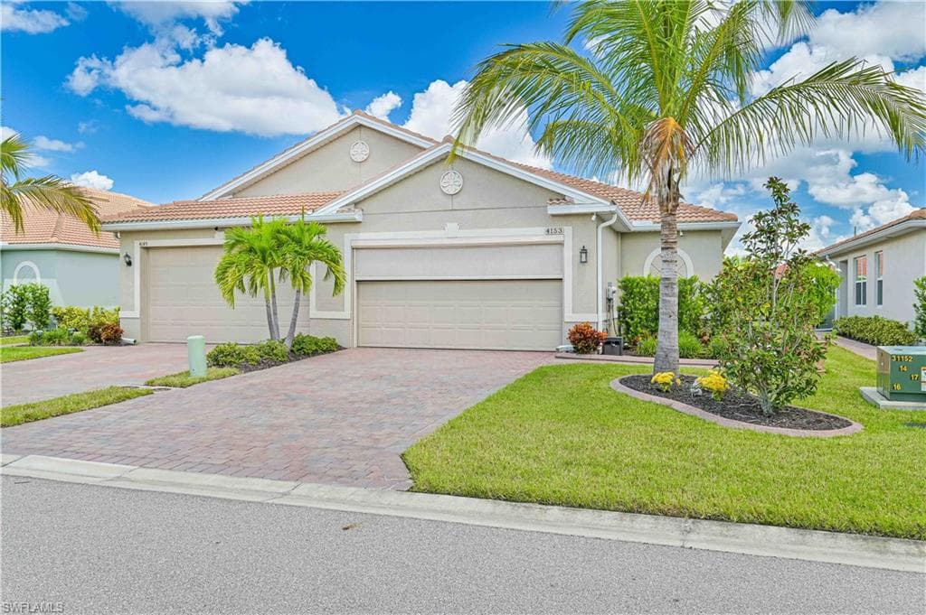 4153 Bloomfield ST FORT MYERS, FL 33916