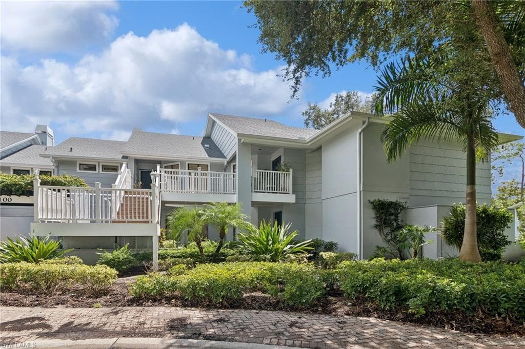 104 Courtside DR A104 NAPLES, FL 34105