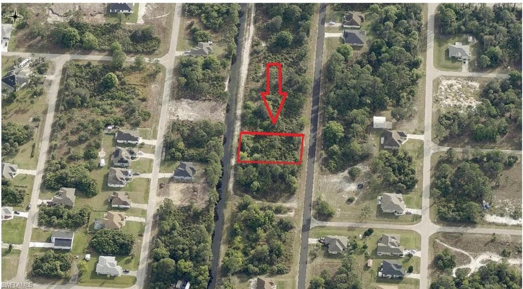 737 Theodore Vail ST E LEHIGH ACRES, FL 33974