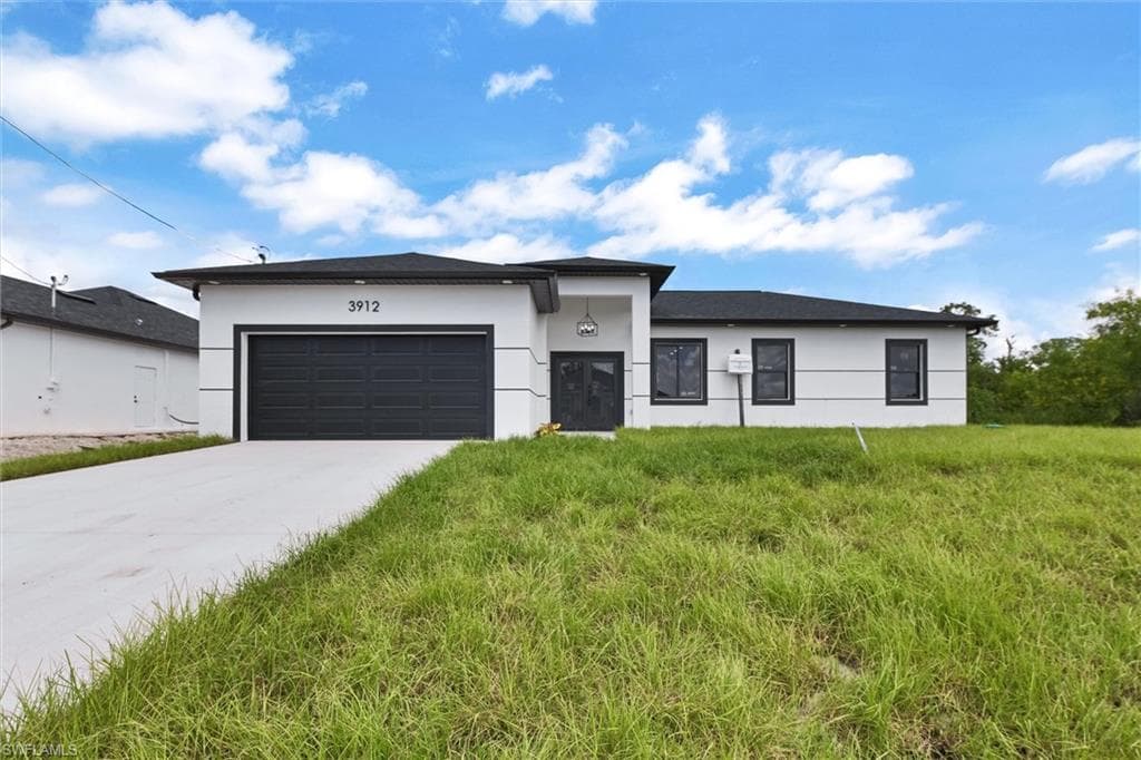 3912 5th ST SW LEHIGH ACRES, FL 33976