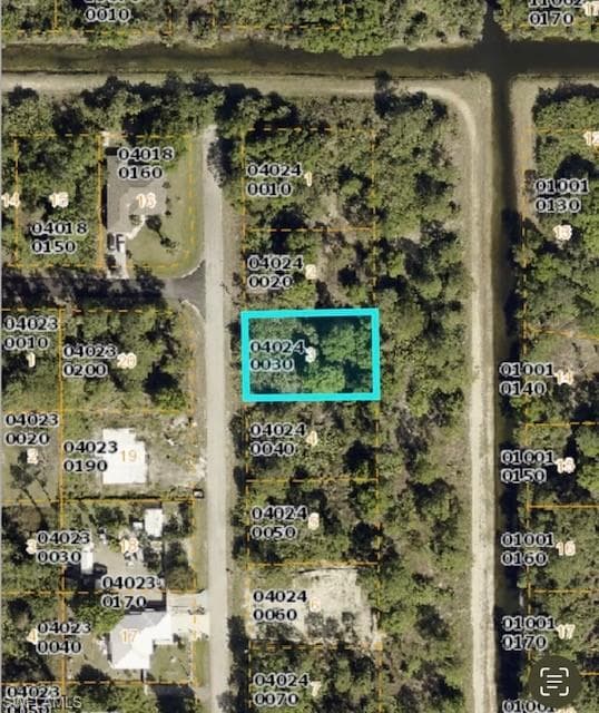 305 Long AVE S LEHIGH ACRES, FL 33974