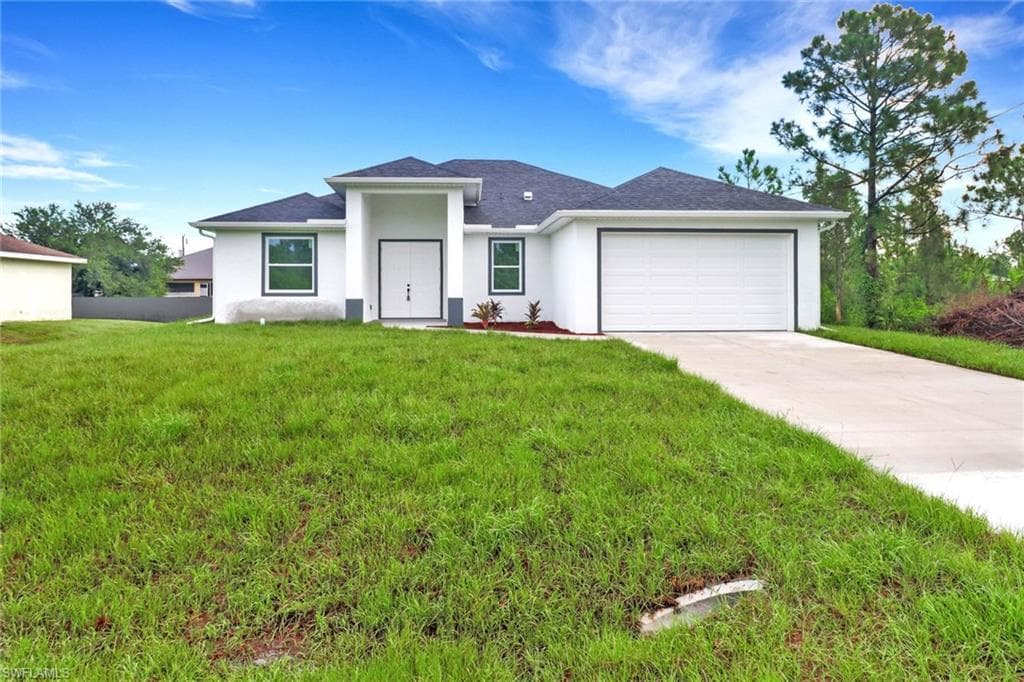 3204 42nd ST W LEHIGH ACRES, FL 33971