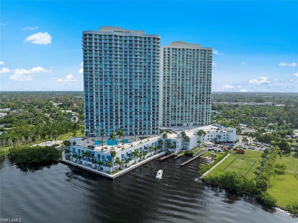 3000 Oasis Grand BLVD 1603 FORT MYERS, FL 33916