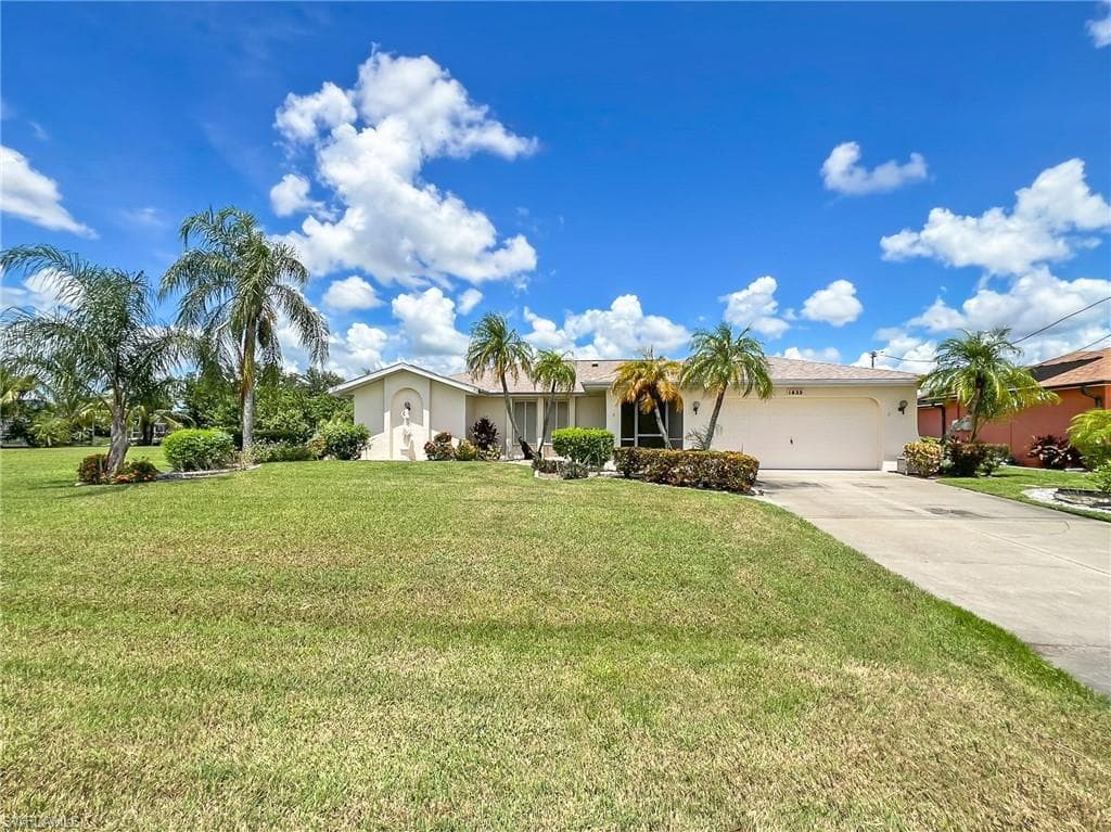 1833 SE 7th ST CAPE CORAL, FL 33990