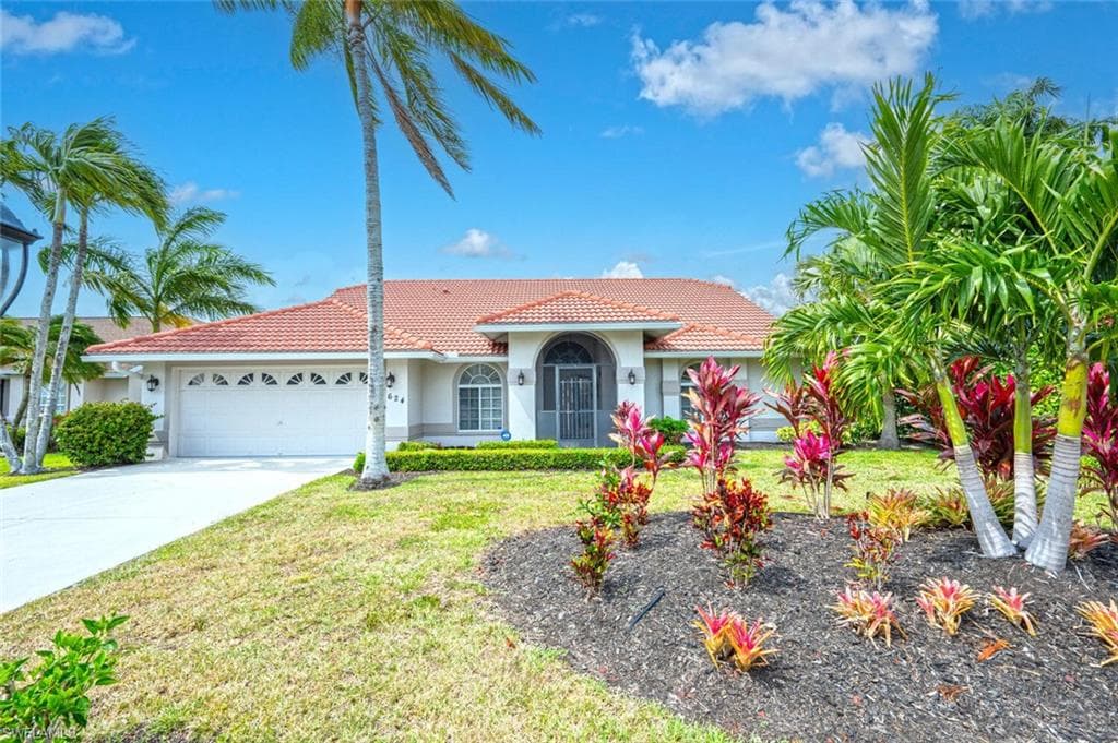 624 Lambton LN NAPLES, FL 34104