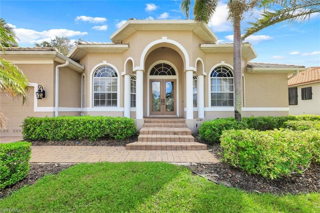 8715 S Lake CIR FORT MYERS, FL 33908